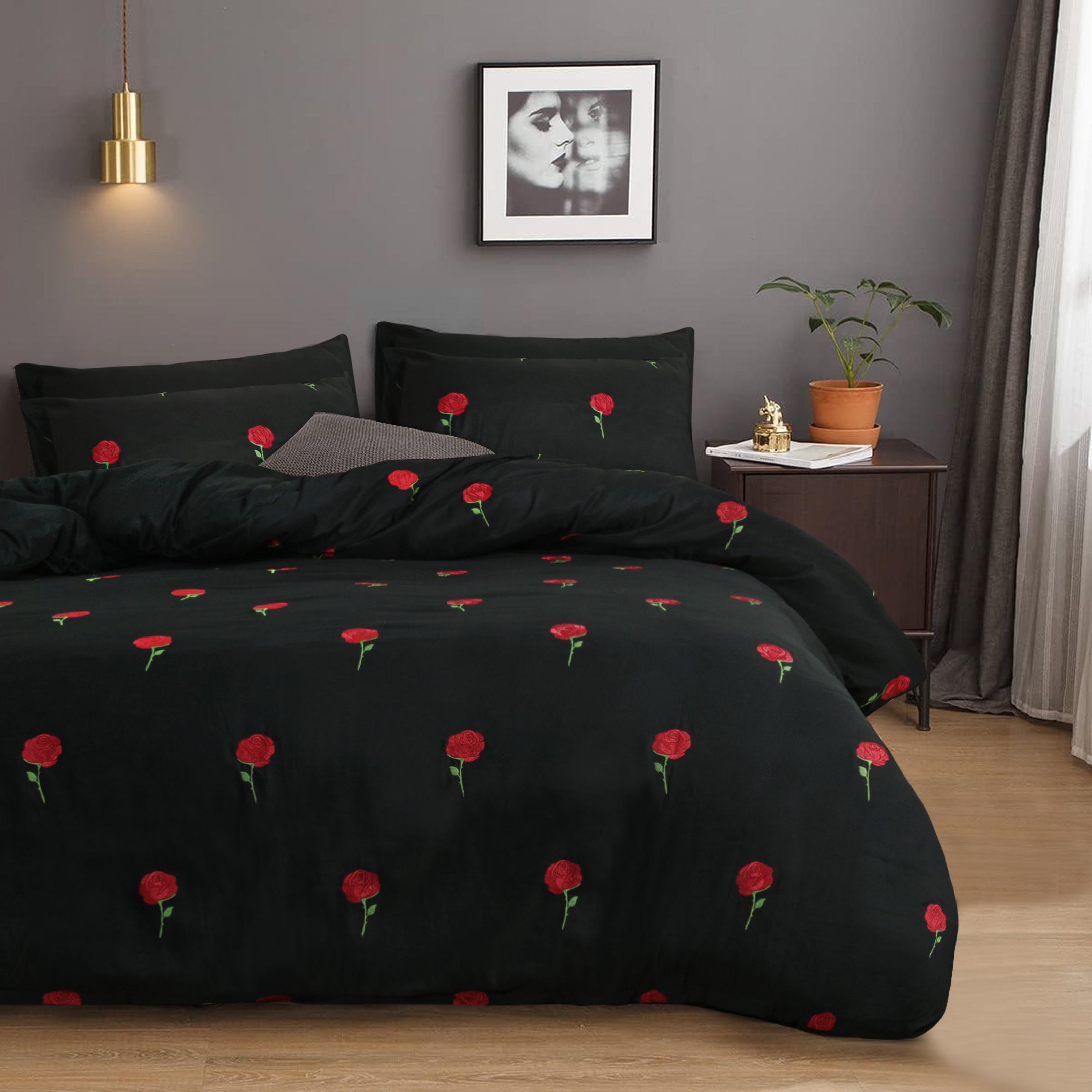 Romantic Roses - Embroidered 6-Piece Duvet Cover Set