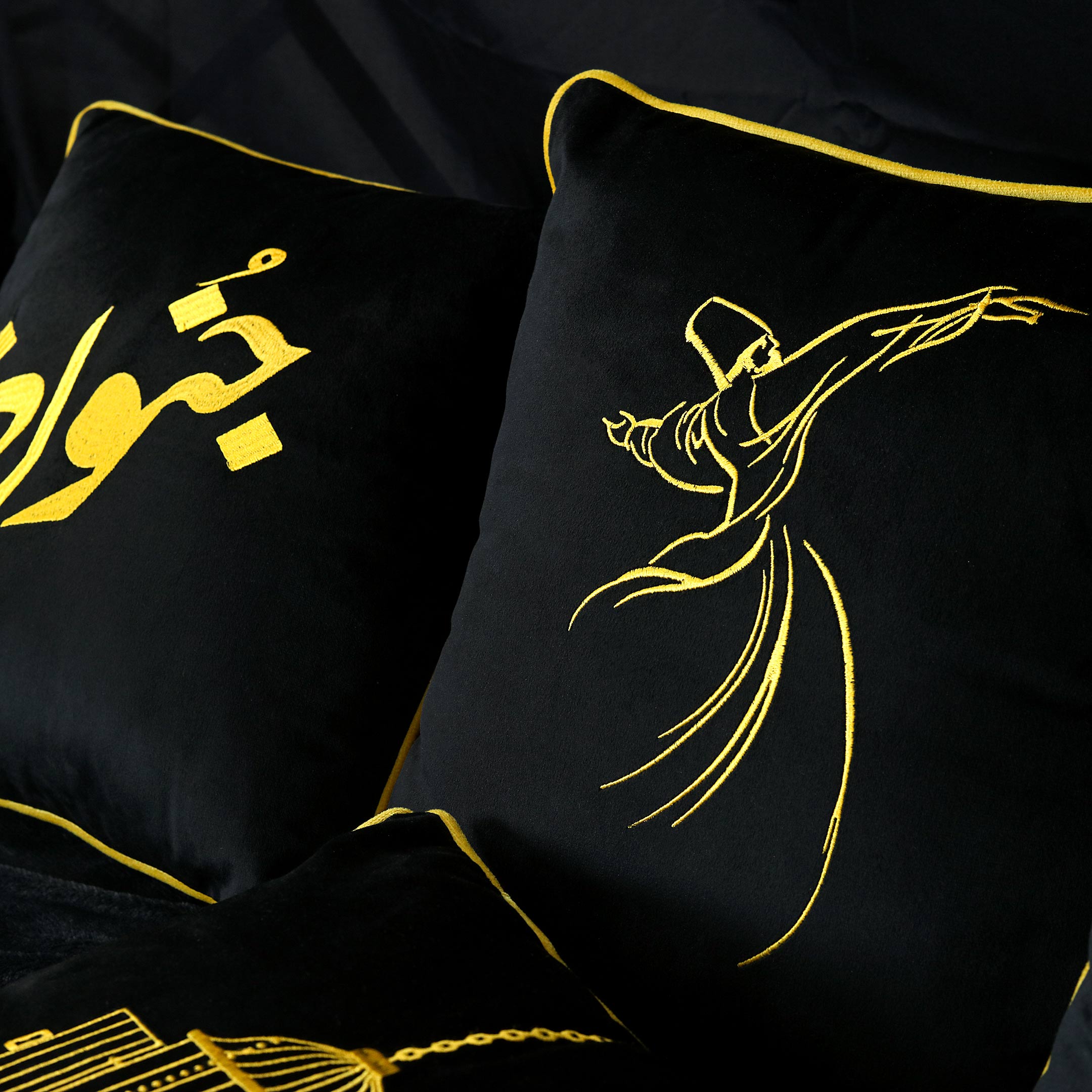 Raqs-e-Ishq – Embroidered Cushion Cover Set